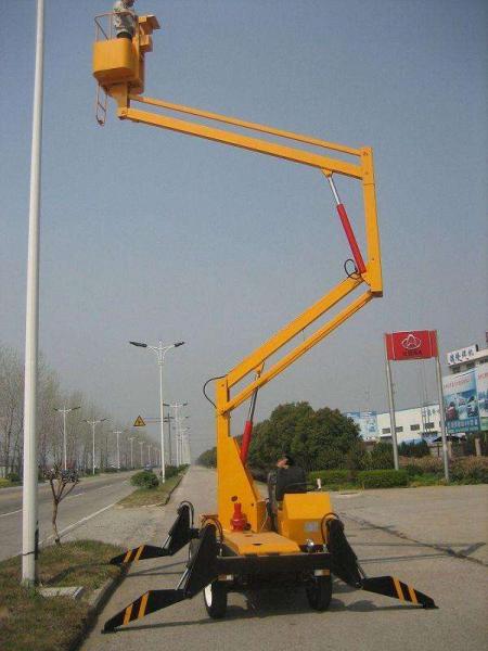 曲臂式升降機(jī)12（曲臂式升降機(jī)最高多少米）